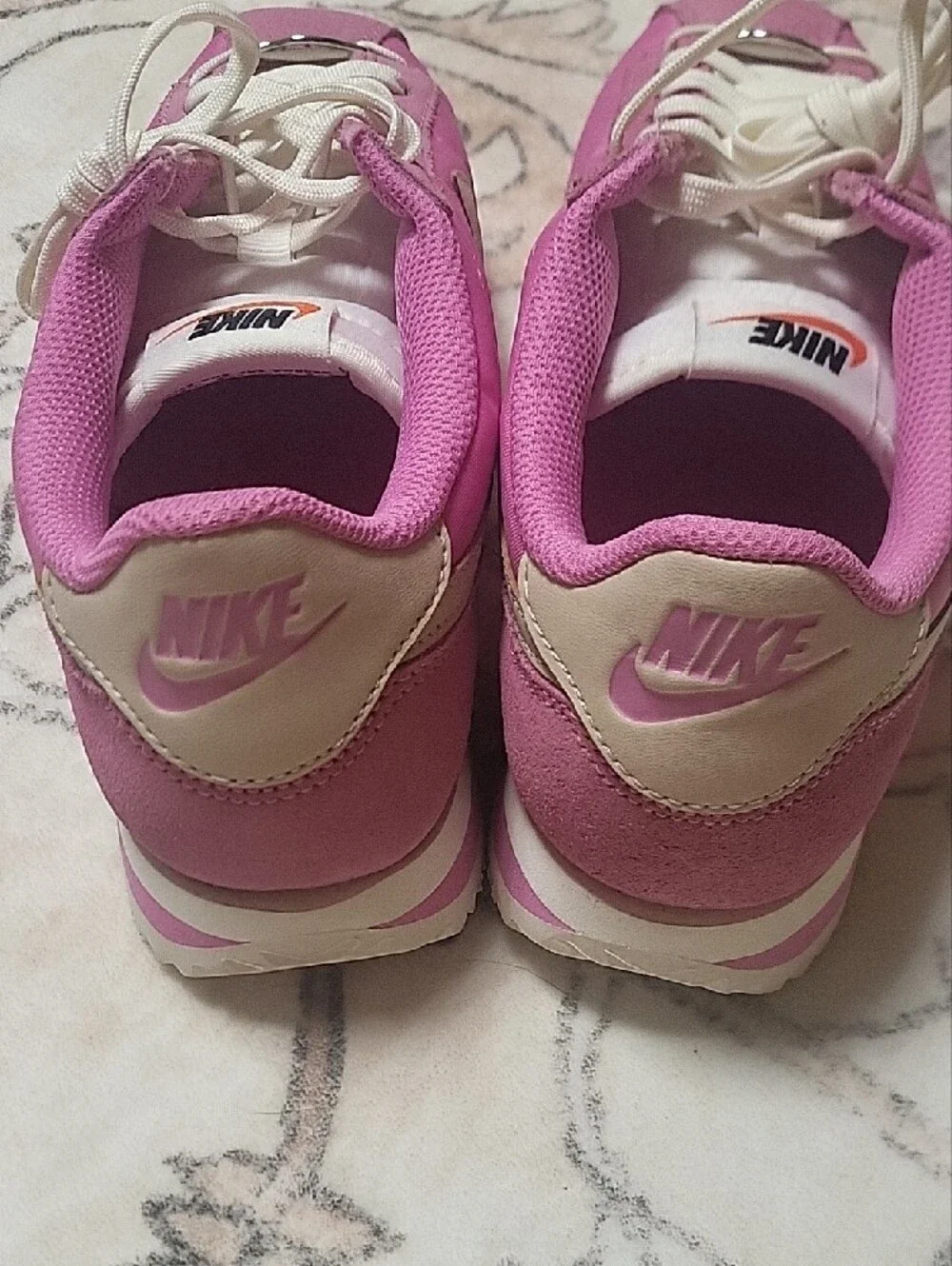 Nike Women's Pink Classic Cortez Sneakers, IF1764 601